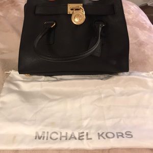 Micheal Kors Bag 🦄 CLOSET CLOSING 🦄